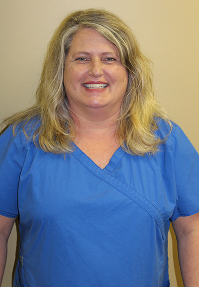 Tracy, the lead dental assistant at Smiles by Samantha in Lebanon, TN