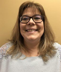 Diann, a smile at the front desk of Smiles by Samantha in Lebanon, TN